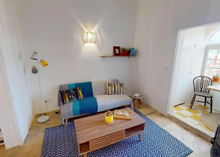 Narrow Street Suite