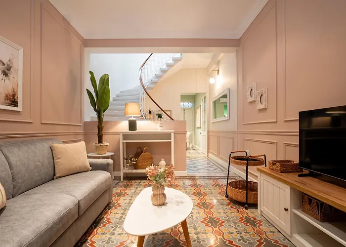 Sumptuous 2 Bedrooms Townhouse With Large Roof Top Terrace, Hot Tub & Sea View Gostj-2
